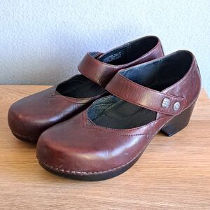 Dansko Tandy Burgundy Leather Mary Jane Heeled Clogs Womens 41 11 Vintage Style